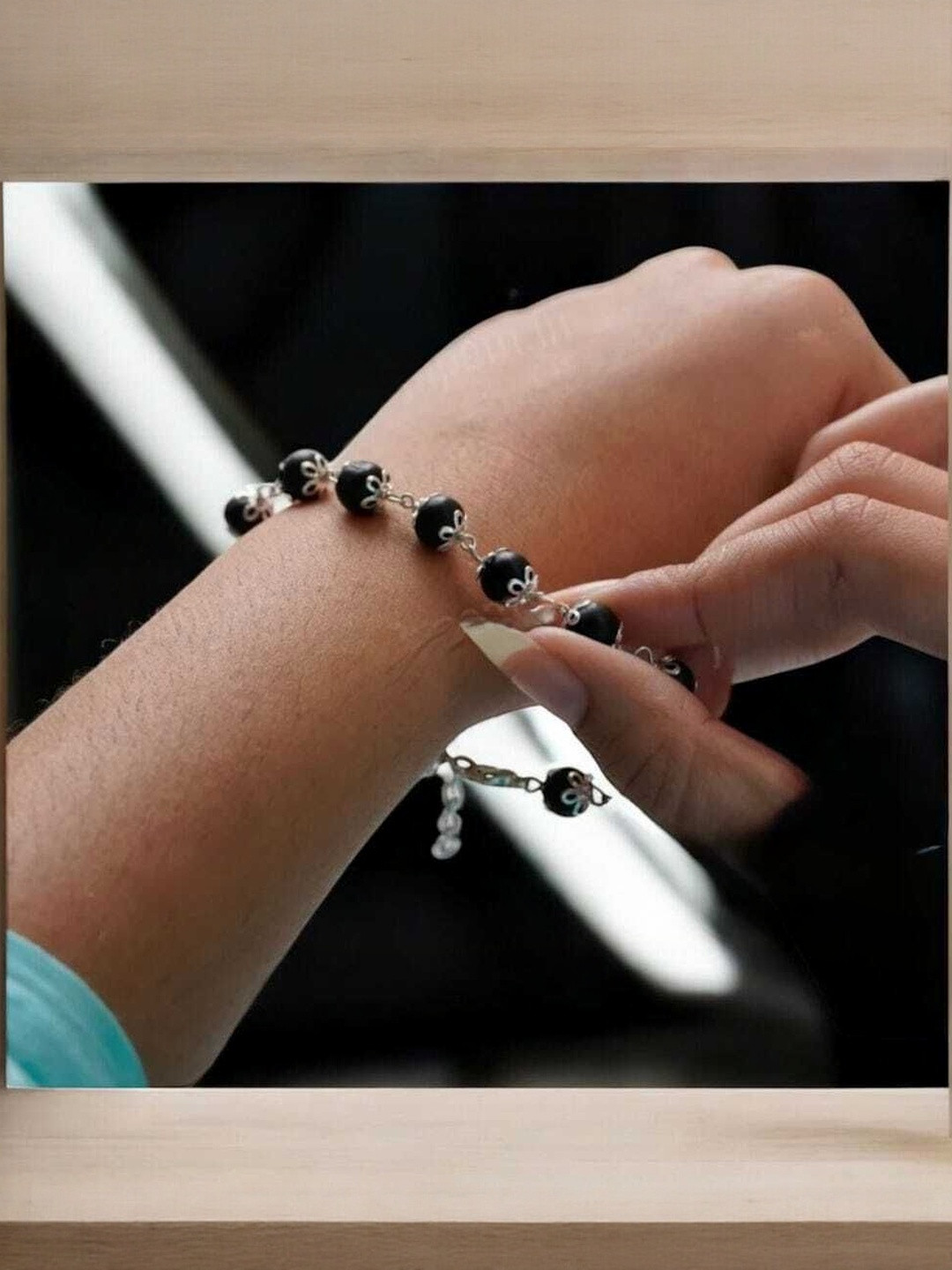 Divine souvenirs Women Karungali Bracelet 14 Beads With Silver Caps Wraparound Bracelet