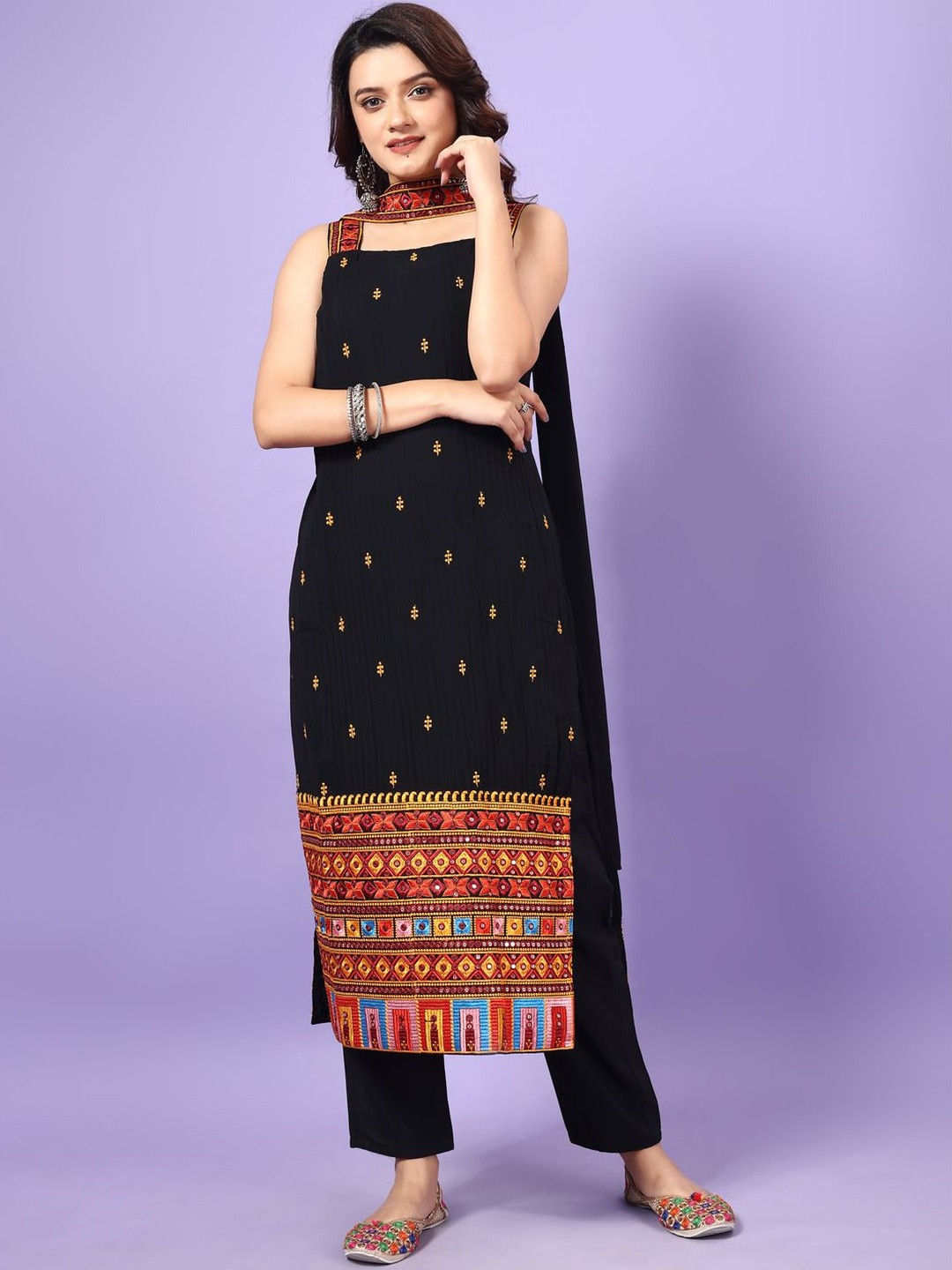 Ethnic Yard Embroidered Square Neck Thread Work Kurta With Trousers & Dupatta