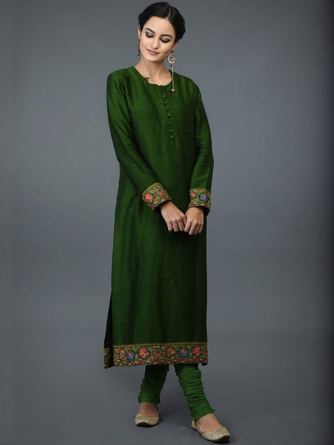 Brand Hill Round Neck Straight Regular Thread Work Kurta With Trousers & Dupatta