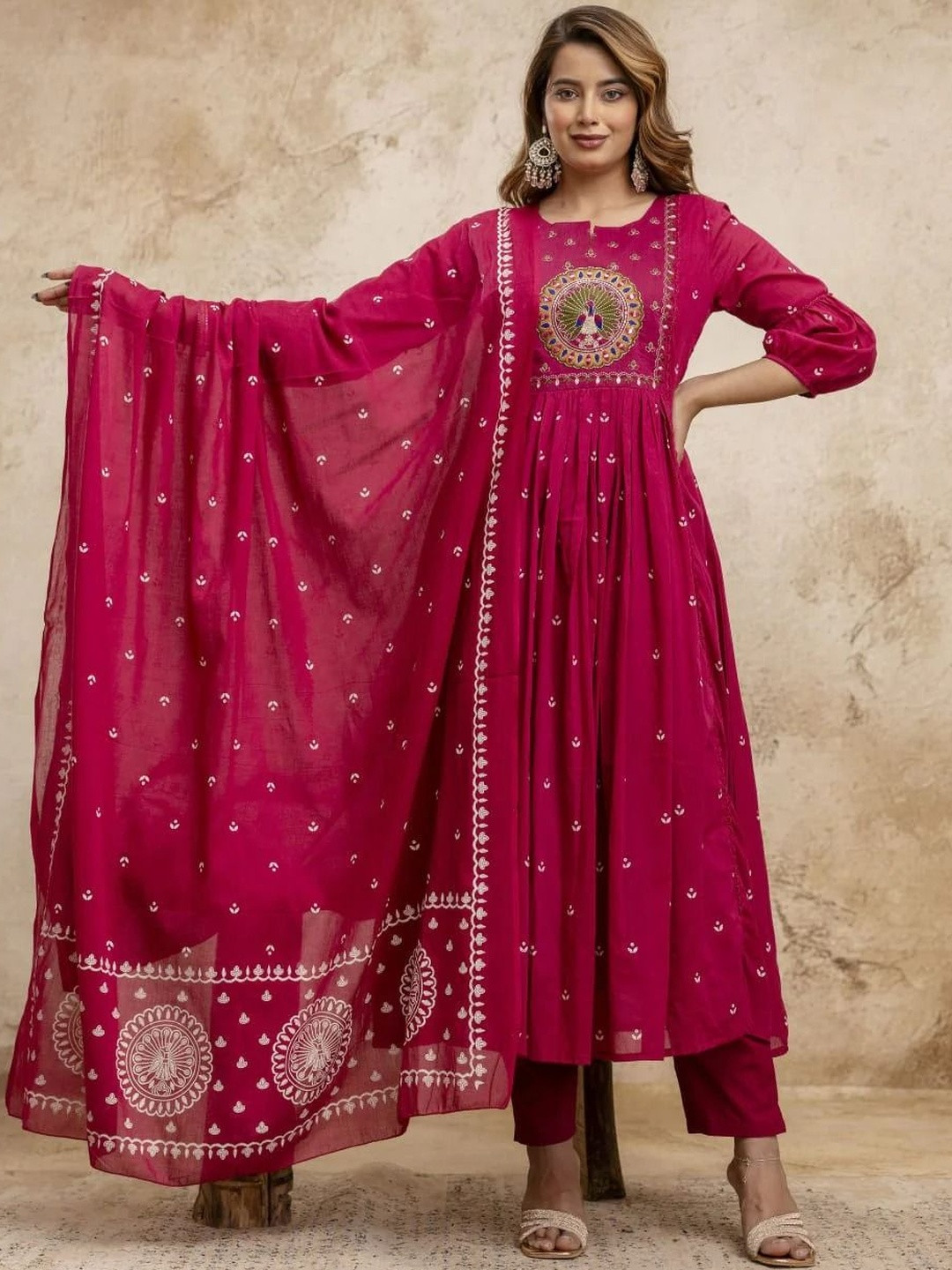 GEN Z TRENDS Ethnic Motifs Embroidered Thread Work Anarkali Kurta With Trousers & Dupatta