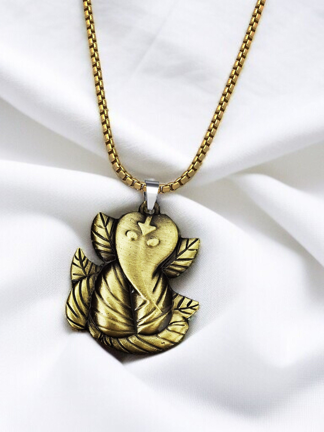 THE MEN GIFT Gold-Plated Lord Ganesha Pendant With Chain