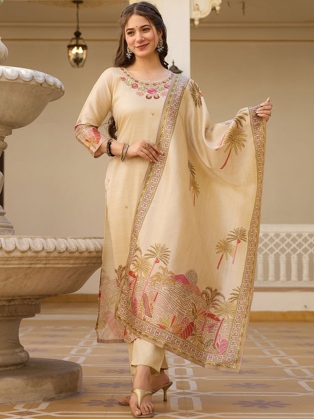 Dclothvilla Women Floral Embroidered Regular Pure Silk Kurta with Trousers & Dupatta