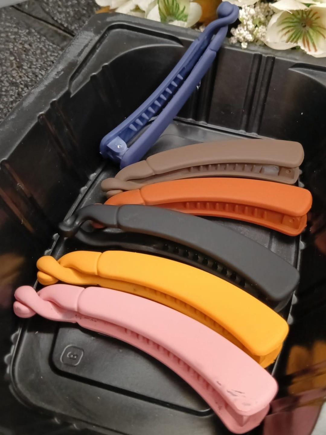 STING BEE Women Set of 6 Banana Clips