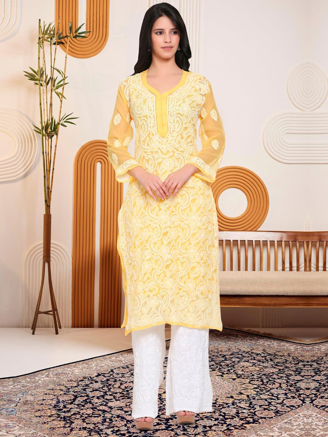 PARAMOUNT CHIKAN Ethnic Motifs Embroidered Chikankari Georgette Kurta