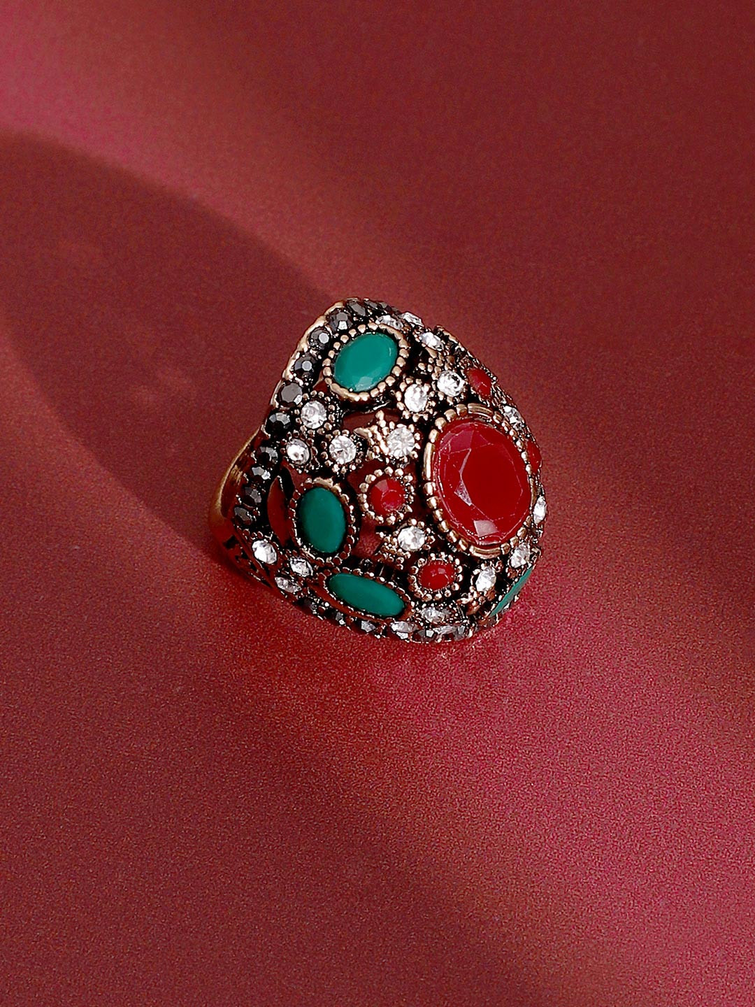 SOHI The Regal-Noor Gold-Plated Artificial Stones Studded Finger Rings