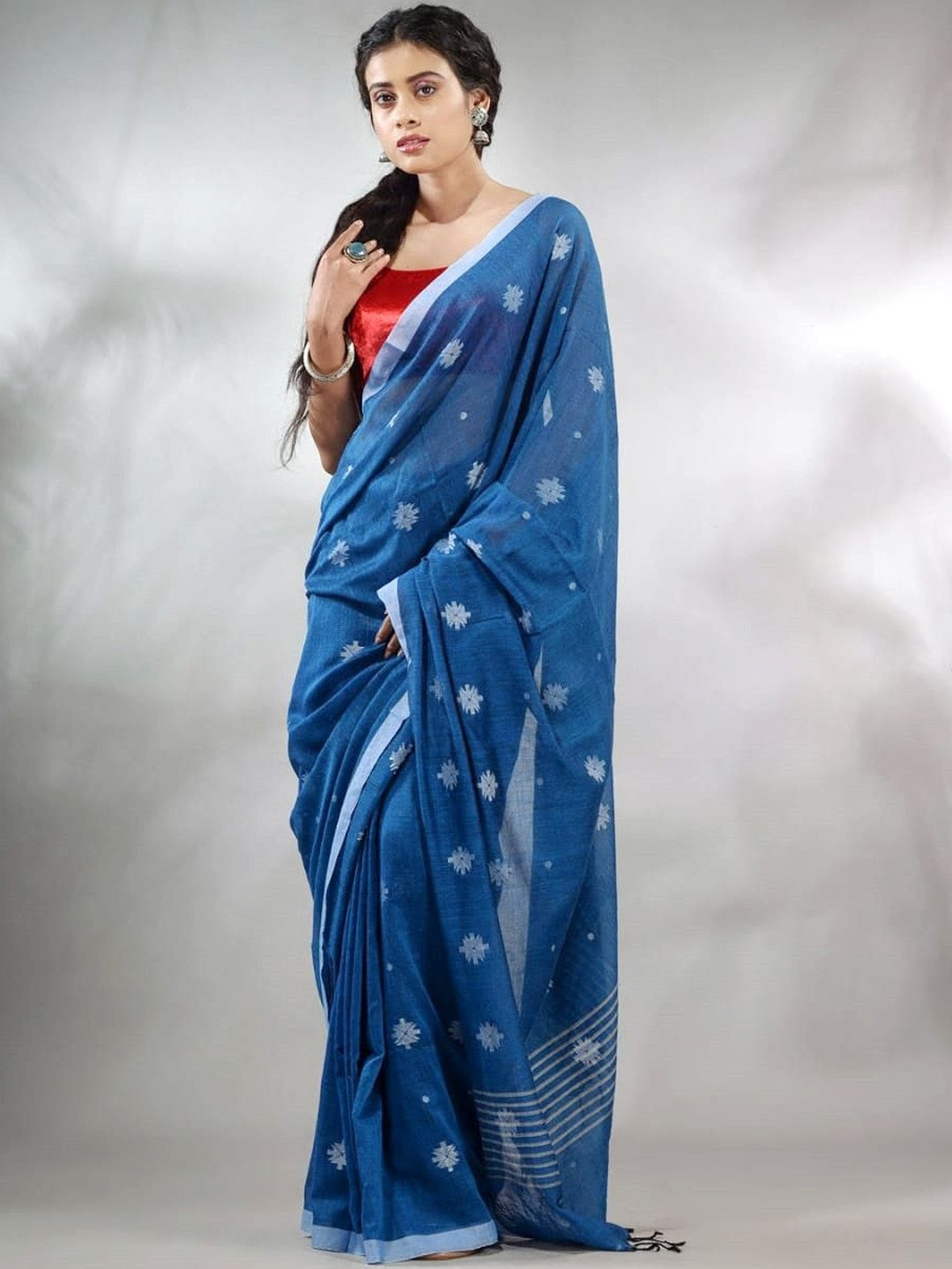 RIDDHIMAN FASHION Floral Embroidered Pure Cotton Handloom Paithani Saree