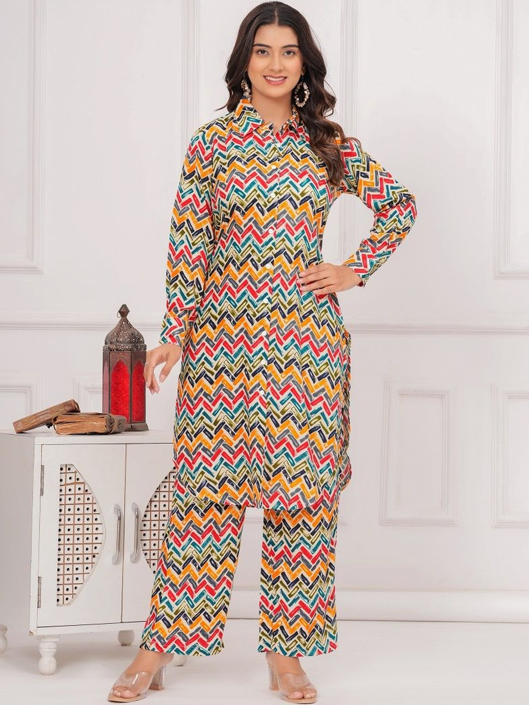 Art Of Colours Women Geometric Printed Cotton Kurta with Palazzos