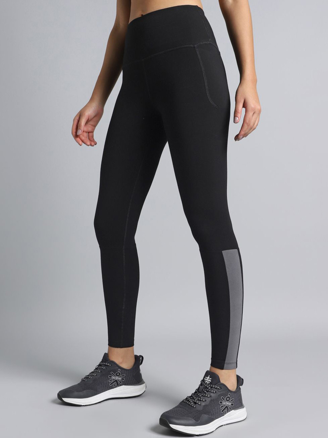 CULT Women Black Step Up Cotton Tights