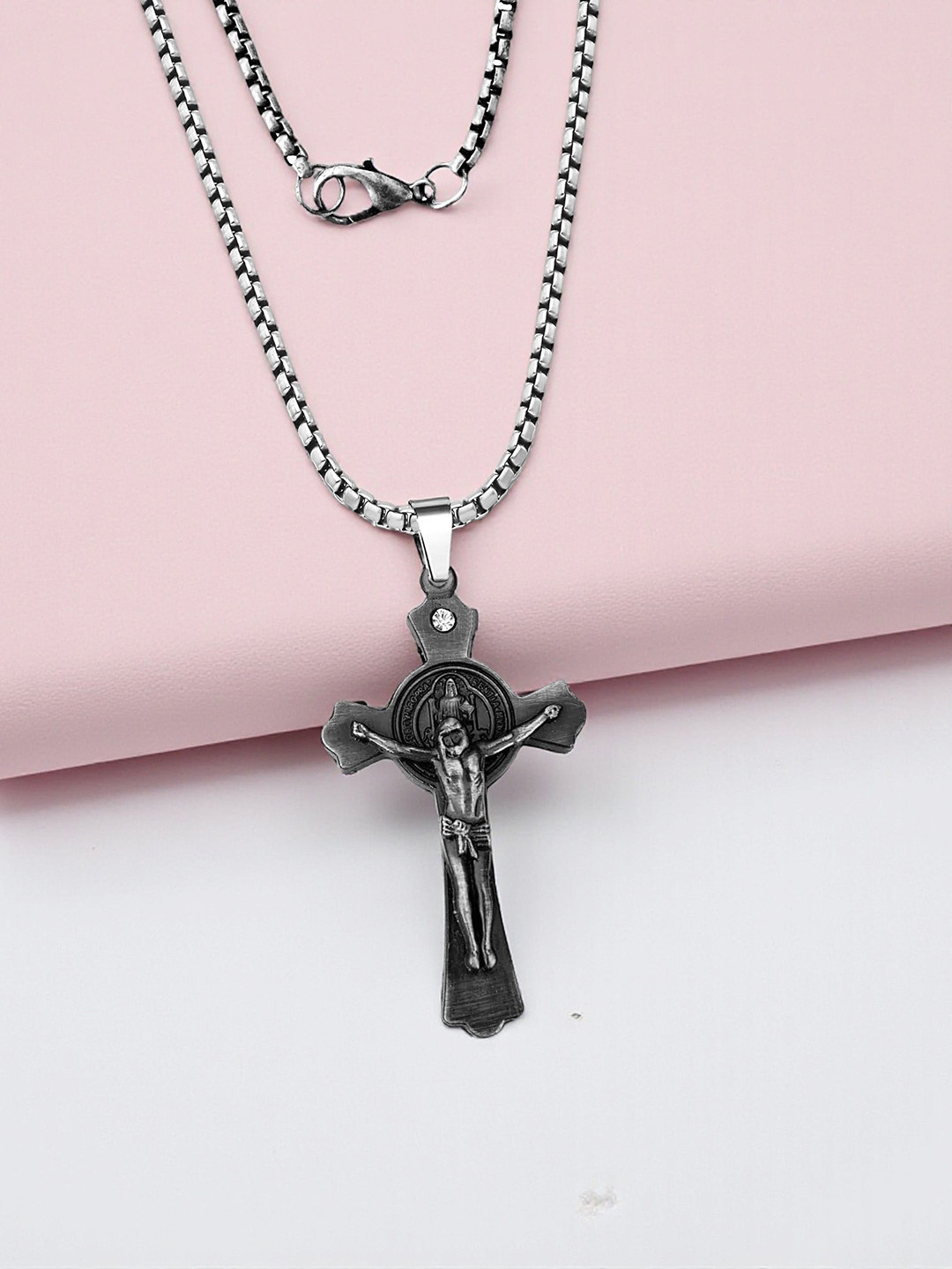 THE MEN GIFT Rhodium-Plated Jesus Crucifix Cross Shaped Pendant With Chain