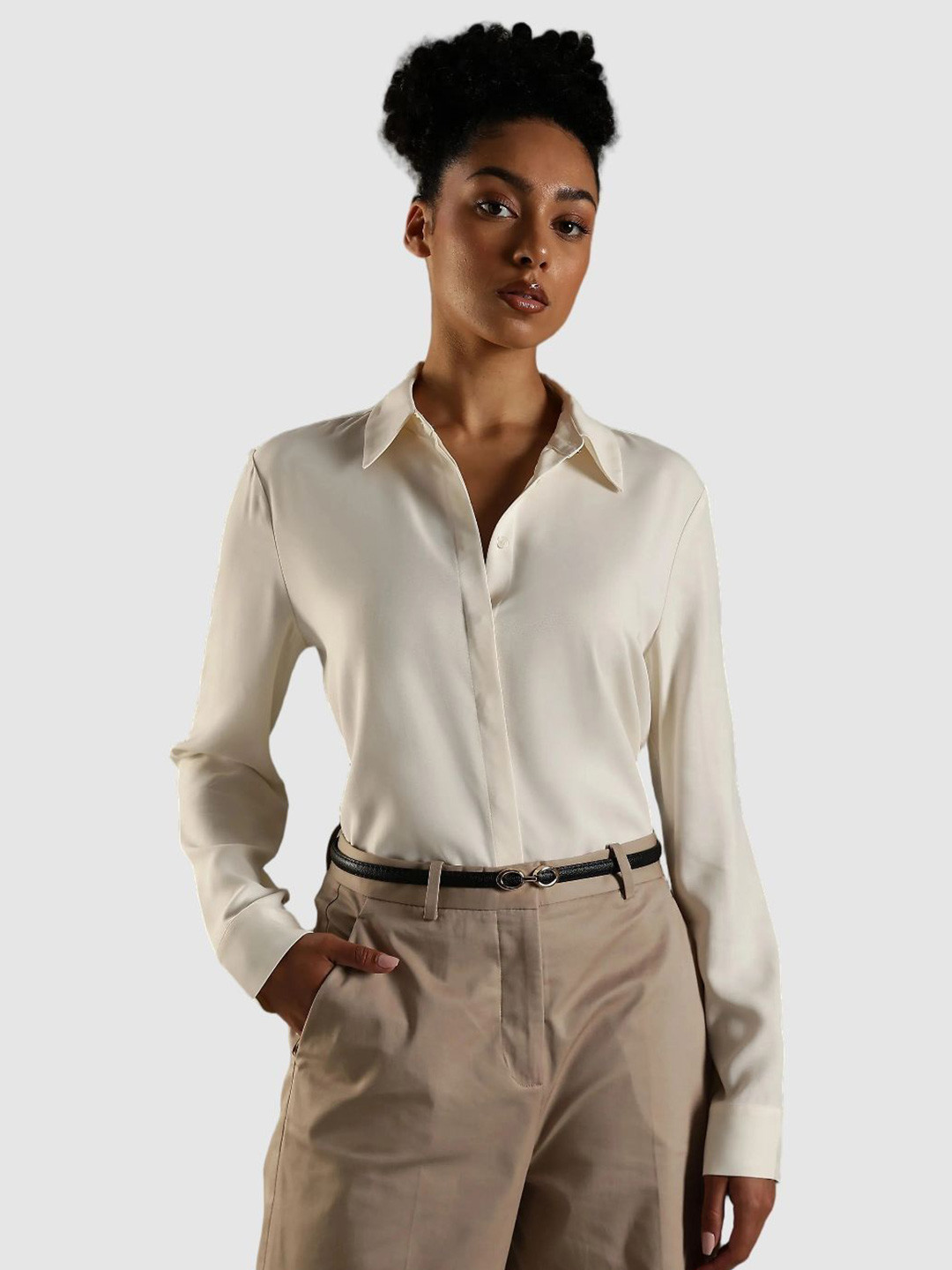 Tommy Hilfiger Relaxed Fit Spread Collar Opaque Shirt