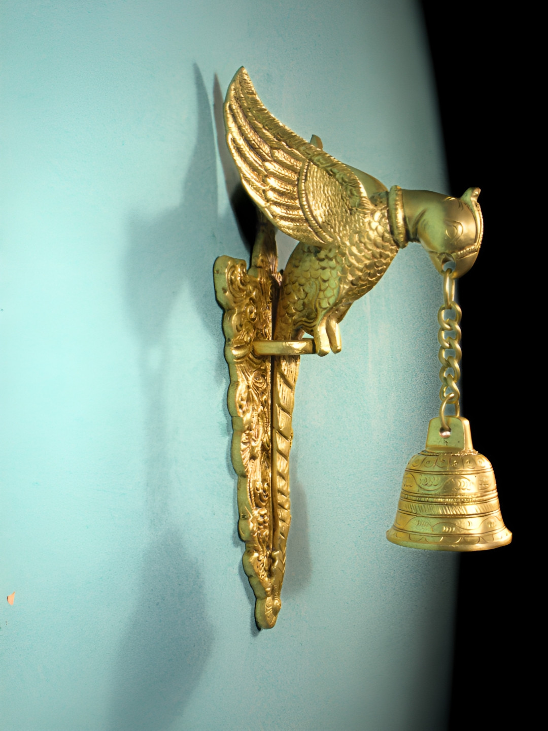 ANTIQAR Gold Toned Textured Portrait Wall Hanging