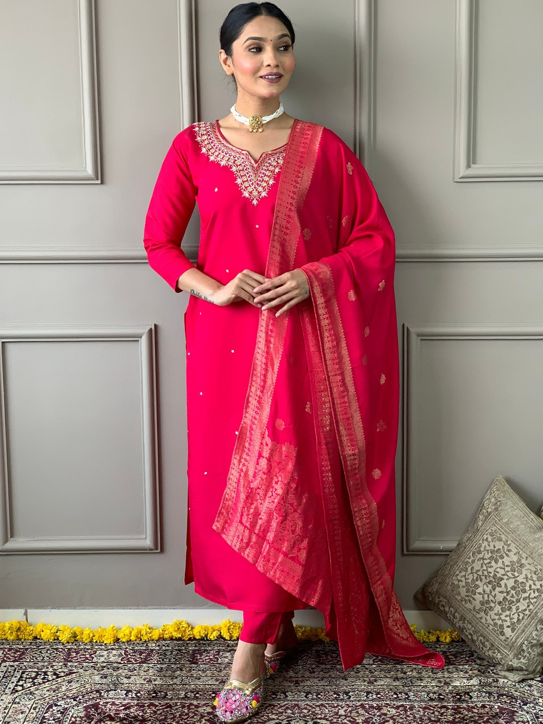 AG TEXTILE Ethnic Motifs Embroidered Straight Chanderi Silk Kurta With Trousers & Dupatta