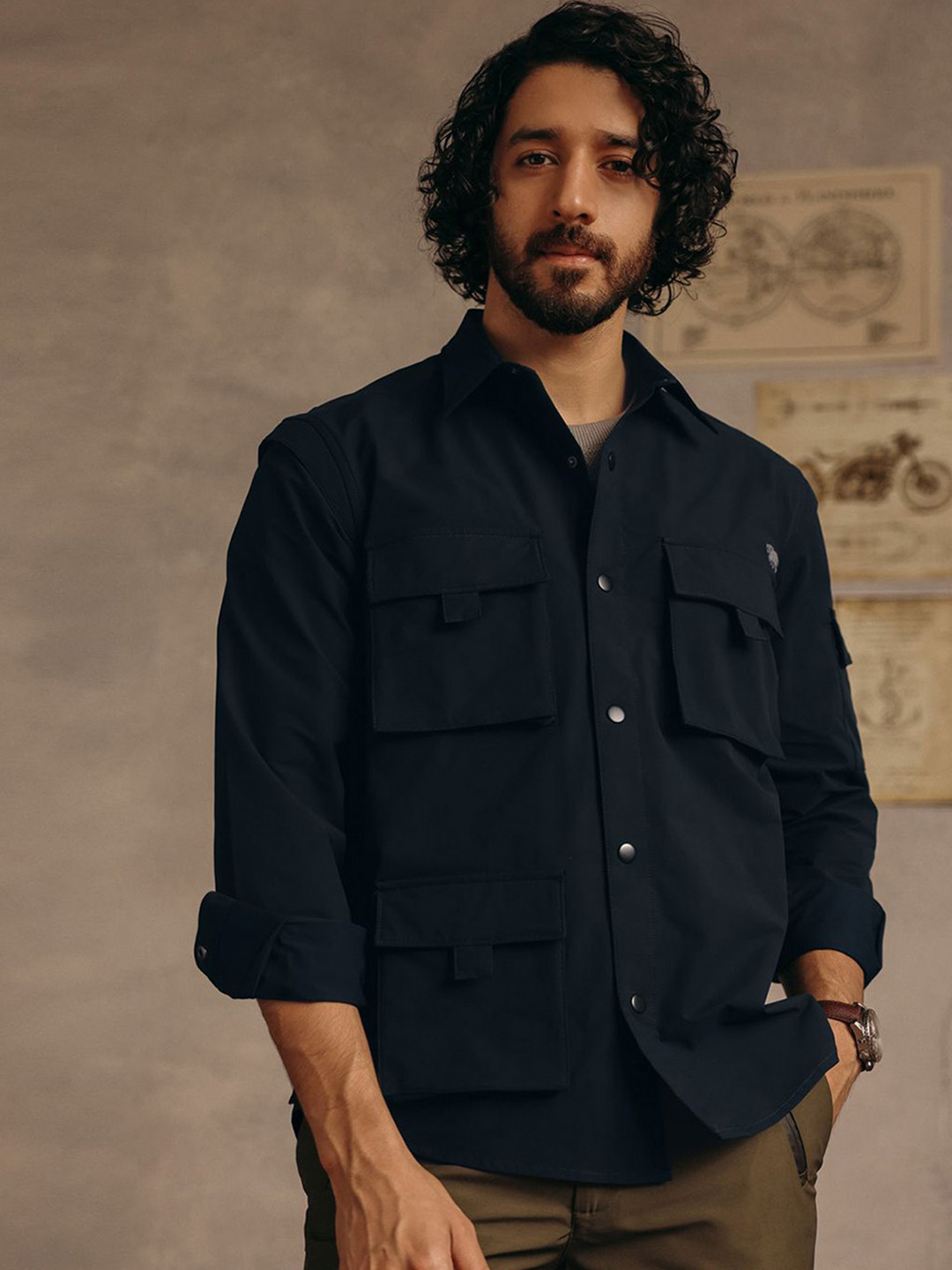 Andamen Long Sleeves Pocket Detail Shirt