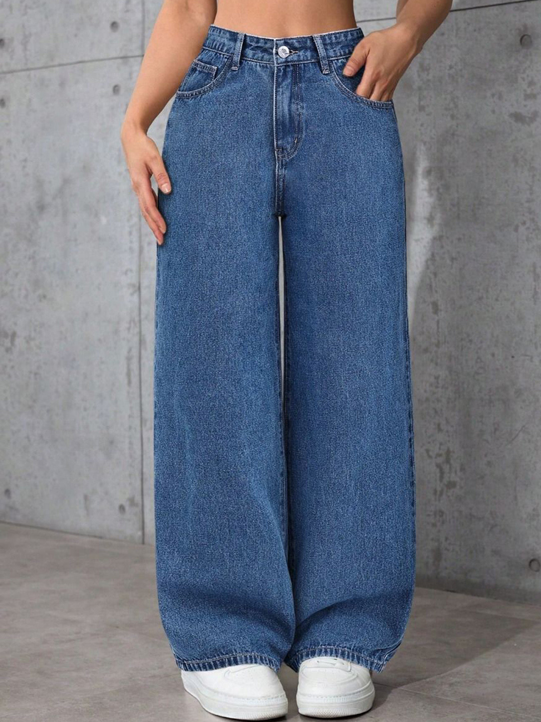 WOOMNY Women Wide Leg High-Rise Clean Look Regular Jeans