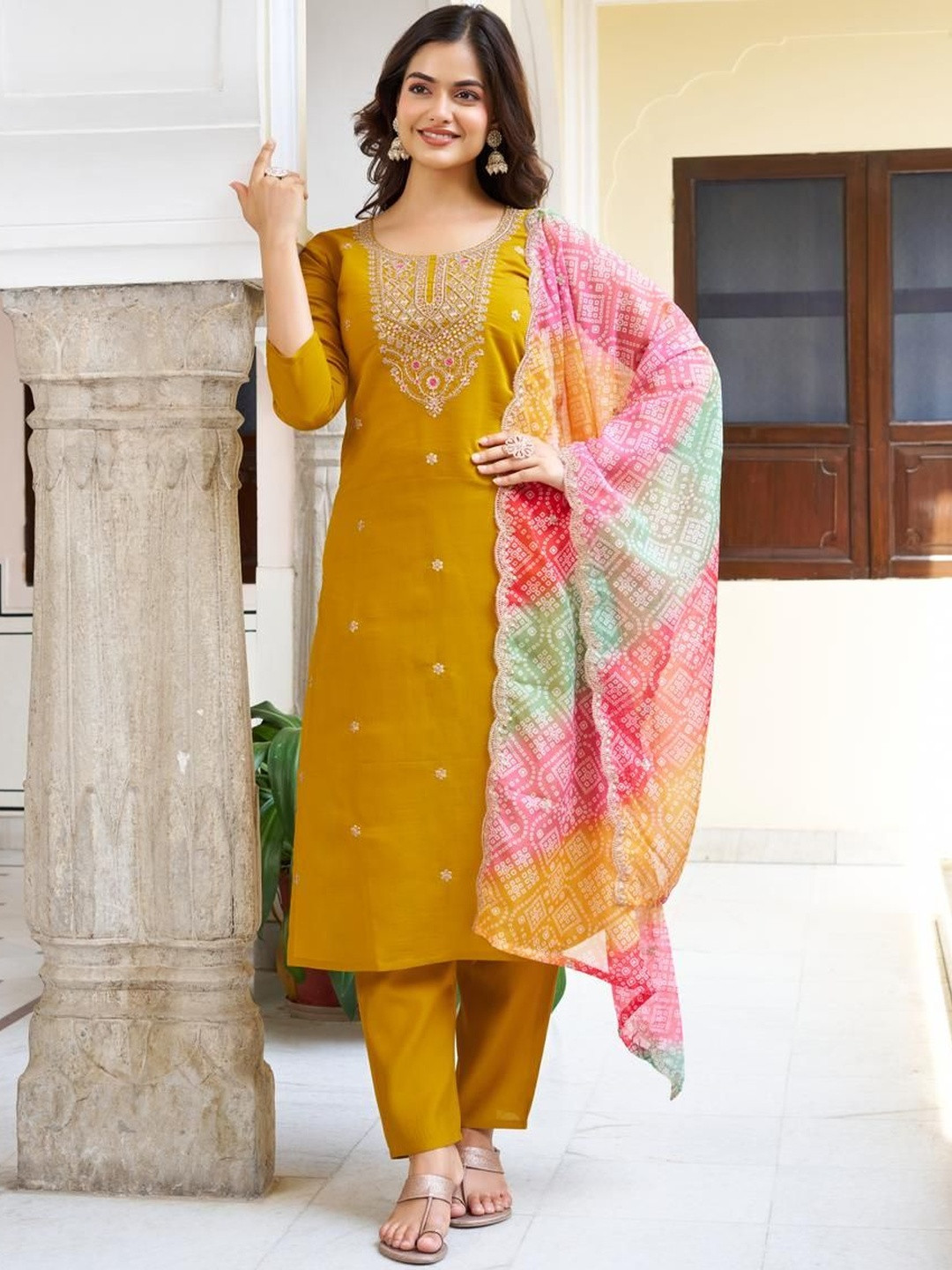 AG TEXTILE Women Round Neck Kurta & Palazzo With Dupatta