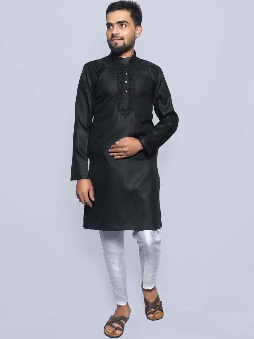SAISAMARH Men Regular Thread Work Pure Cotton Kurta with Pyjamas