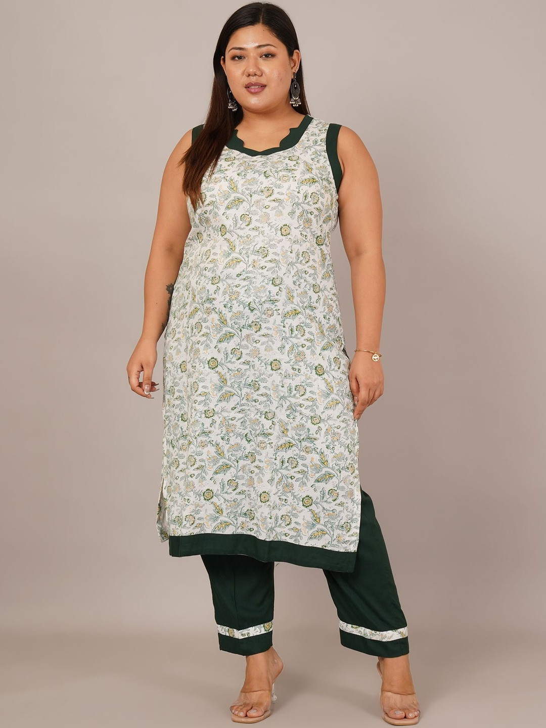 ANGOORI FASHION Floral Printed Regular Kurta With Pant