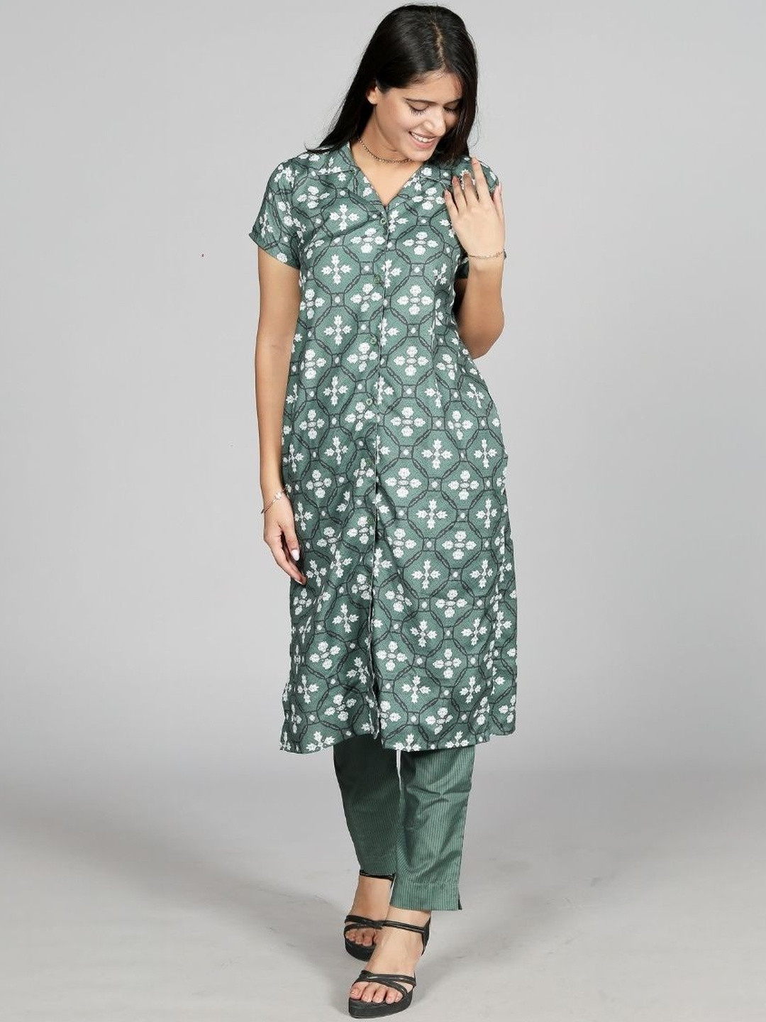 BELLE NOOR Women Ethnic Motifs Printed Regular Kurta With Trousers