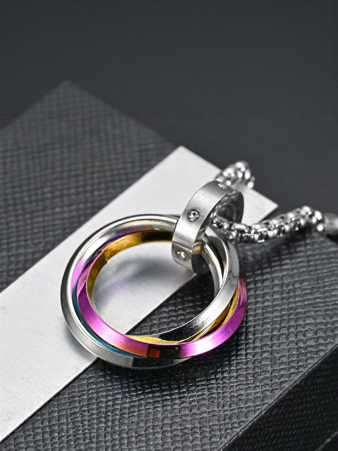 Vivity Gold and Silver Toned 3 Rings Circular Pendants