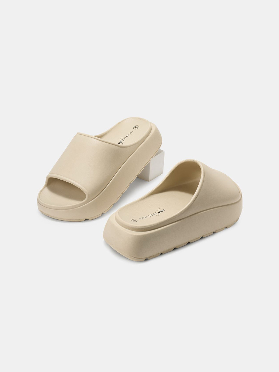 Forever Glam by Pantaloons Women Solid Chunky Sliders