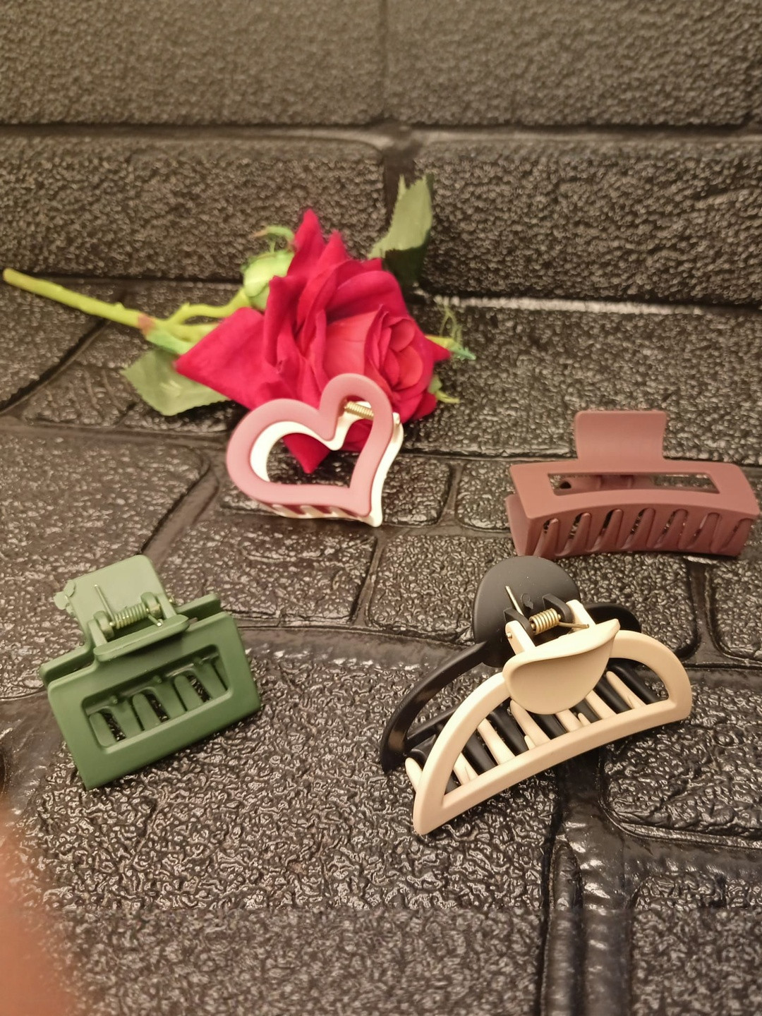 STING BEE Women Multicolor Pack of 4 Multi Design Hair Clips