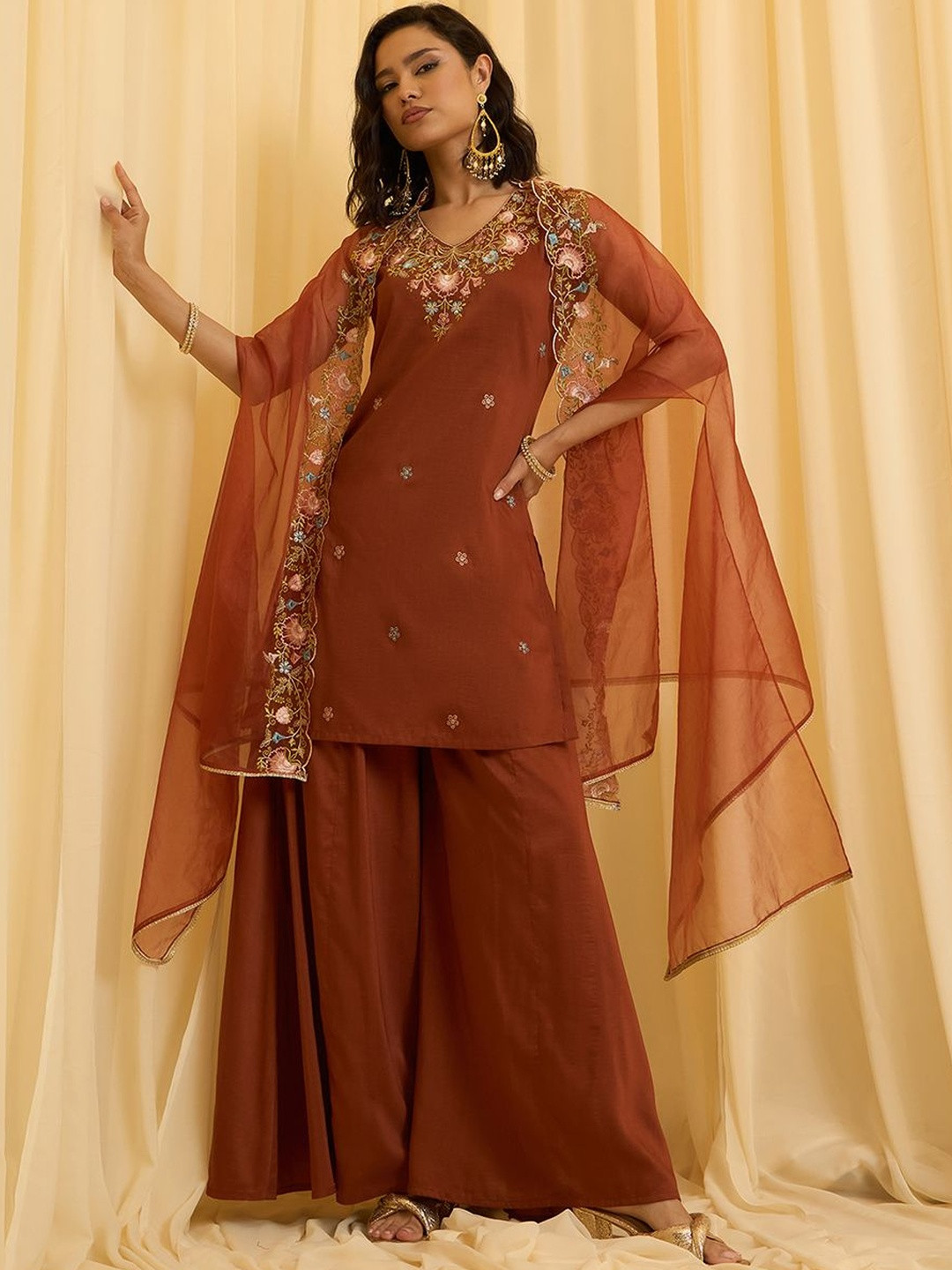 CHHAAP Floral Embroidered Regular Thread Work Kurta with Palazzos & Cape Dupatta