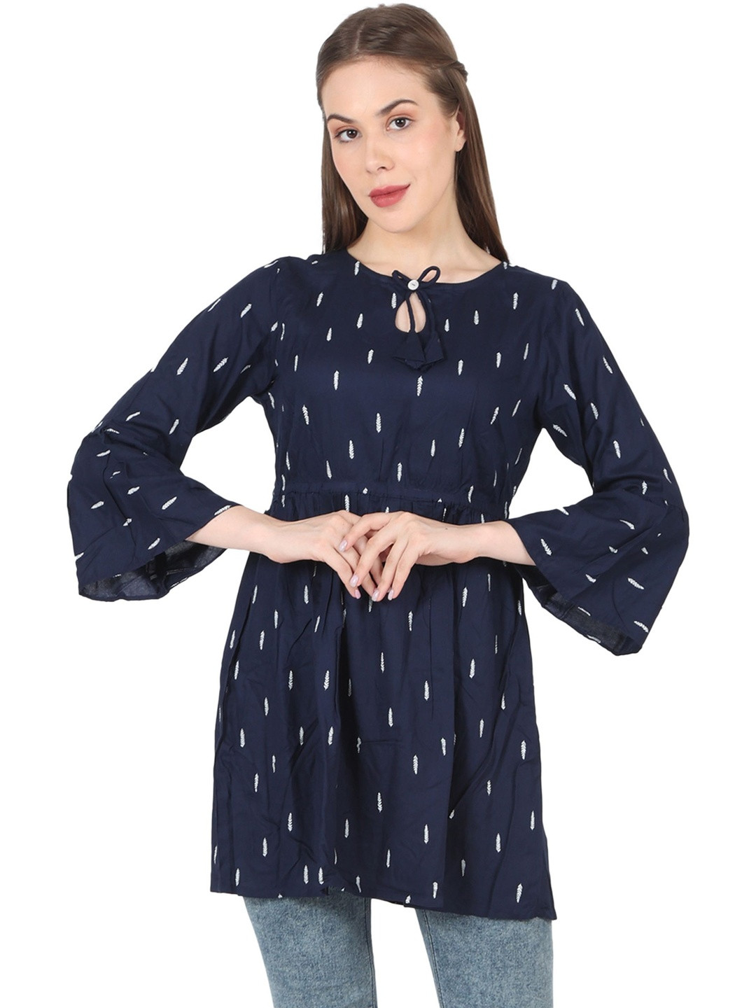 MJ LIFE STYLE Print Bell Sleeve Top