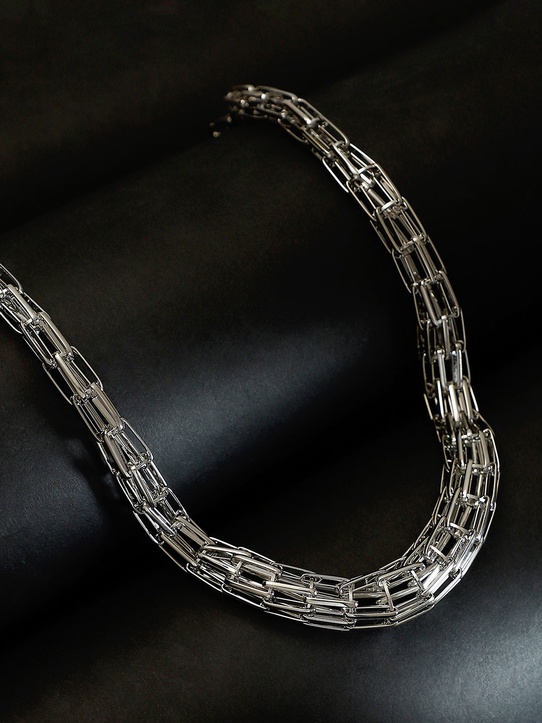 SOHI Silver-Plated Braid Pin-Link Necklace