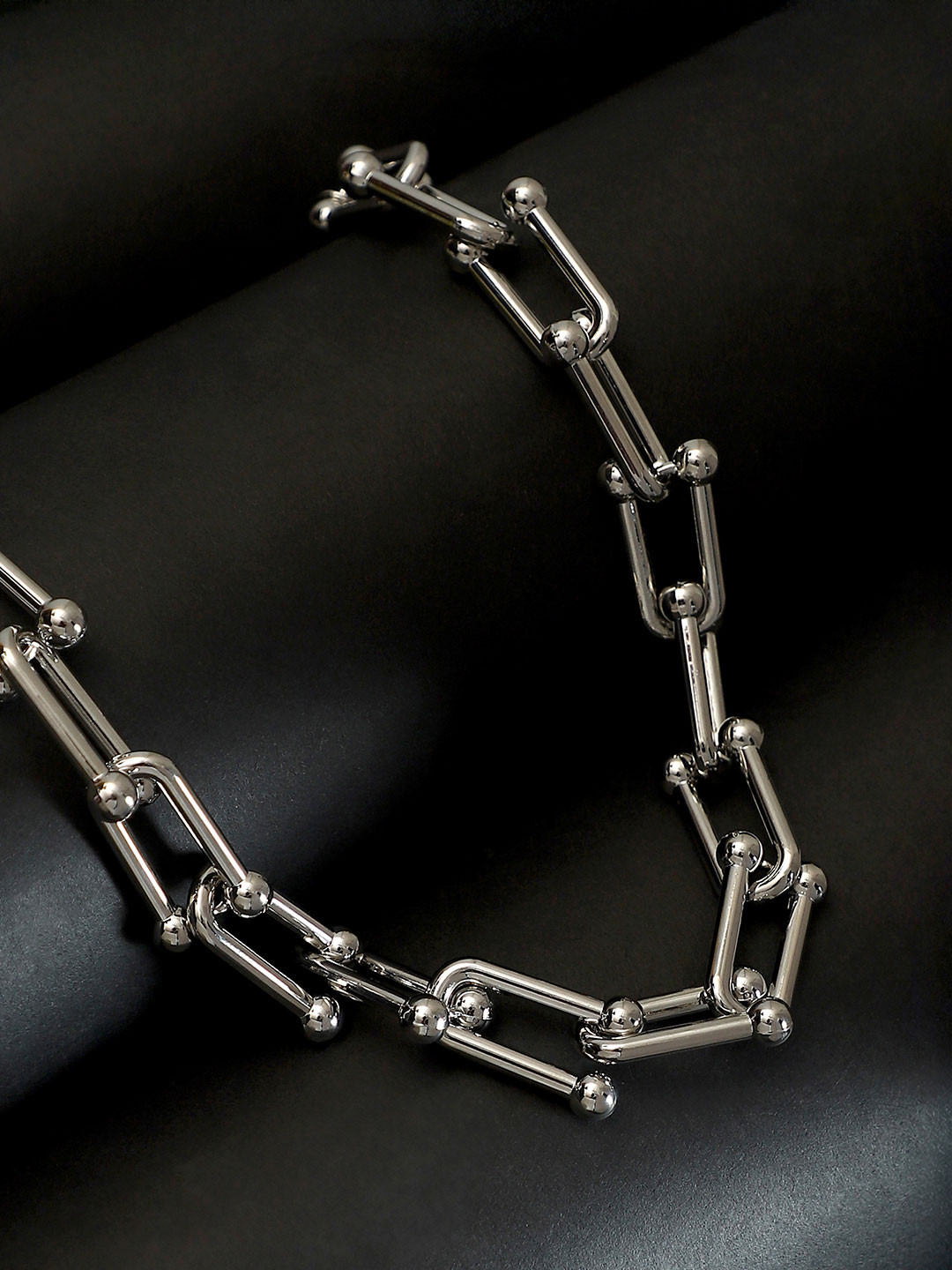 SOHI Silver-Plated Chunky Clip-Link Minimal Necklace Chain