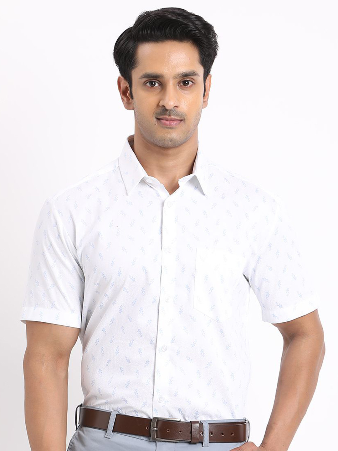 Indian Terrain Men Floral Printed Cotton Shirts