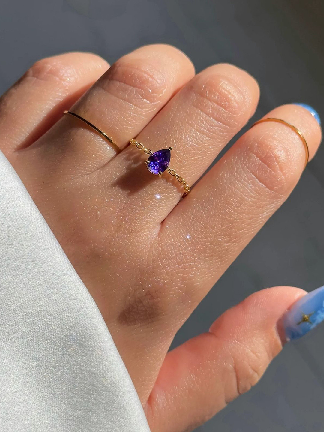 Zarkan 925 Sterling Silver Gold-Plated Amethyst Studded Hallmark Chain Ring