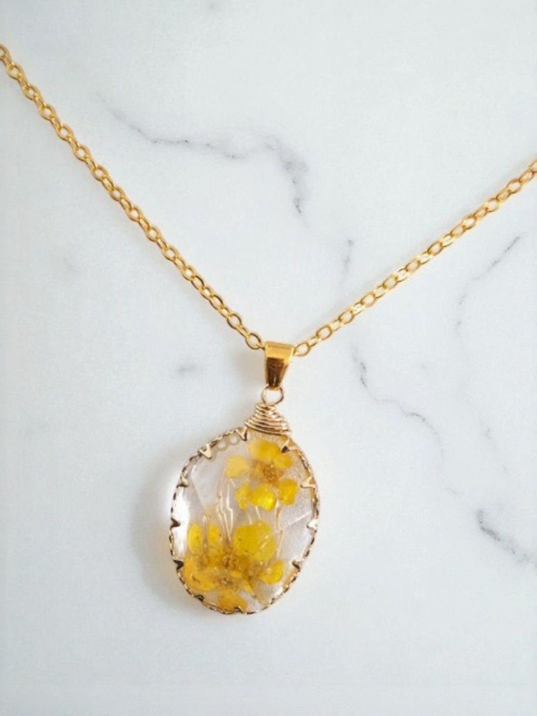 SAPRAA TRENDS Women Metal Gold-Plated Chain