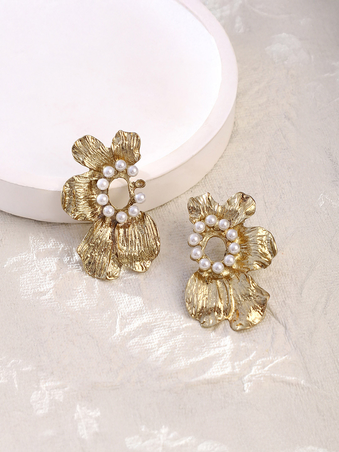 SOHI Gold-Plated Pearls The Withering-Floral Shaped Studs Earrings