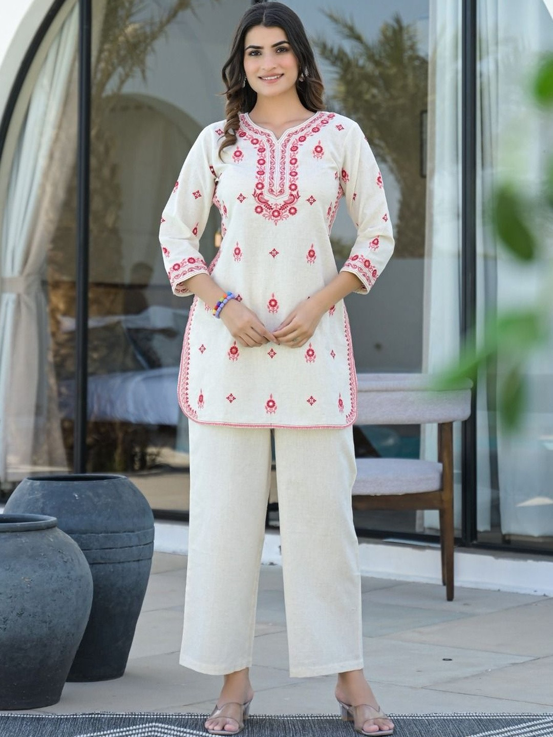 STYLESANG Floral Embroidered Notch Neck Thread Work Pure Cotton Kurti &Trousers