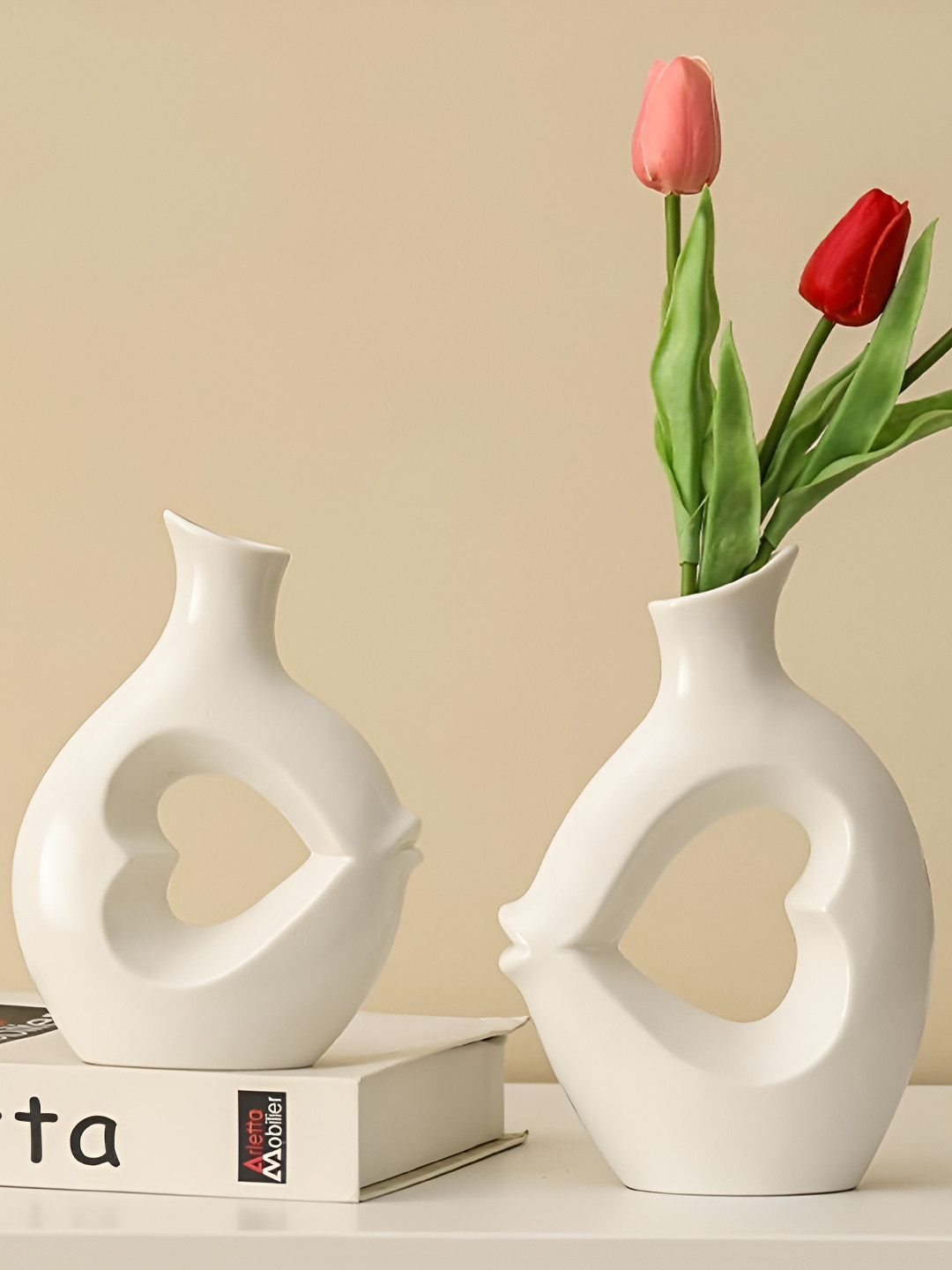 THE SACRED GIFTS White 2 Pieces Blow Shaped Ceramic Flower Vases