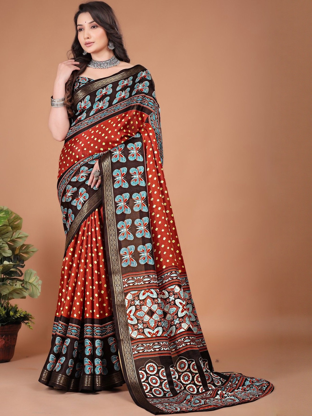 DIVASTRI Ajrak Printed Zari Border Pashmina Saree