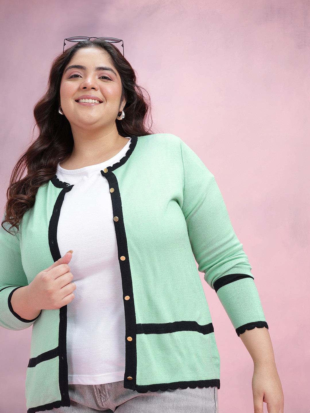 DressBerry Curve Striped Detail Scalloped Hem Cardigan