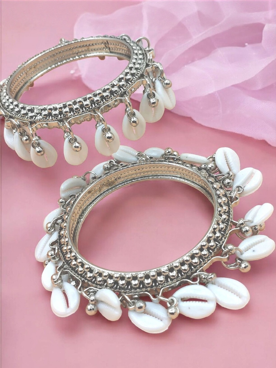 Weuva Love We Craft White Alloy Artificial Stones and Beads Bangle