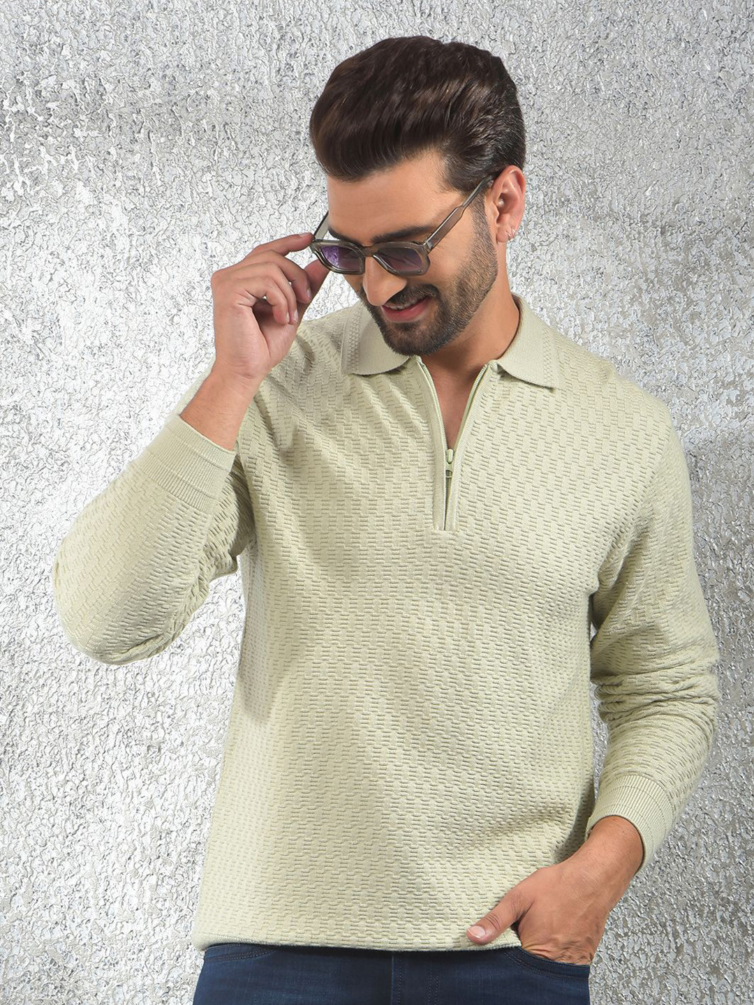 Crimsoune Club Men with Zip Detail Detail Pullover Sweaters