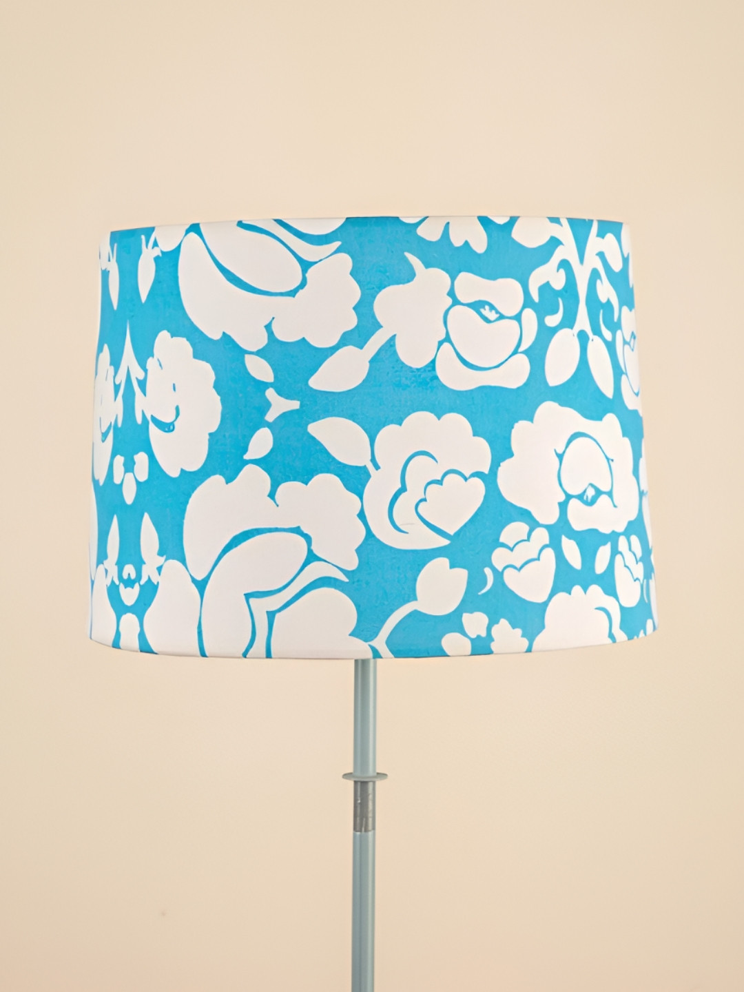 FREEDOM TREE Gypsy Rose Blue & White Printed Cylinder Shaped Floor Lamp