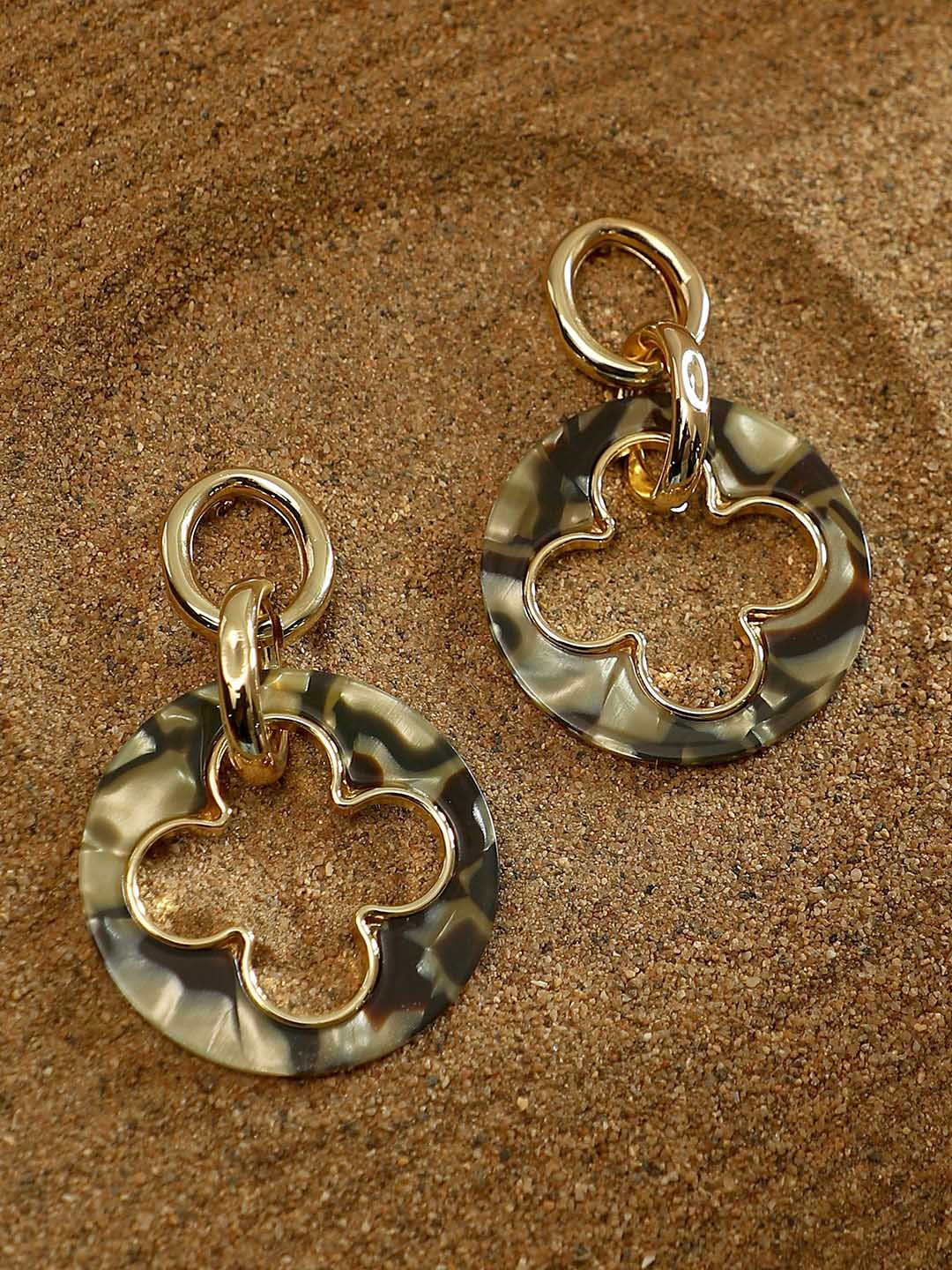 SOHI Gold-Plated Clover-Tortoiseshell Drop Earrings