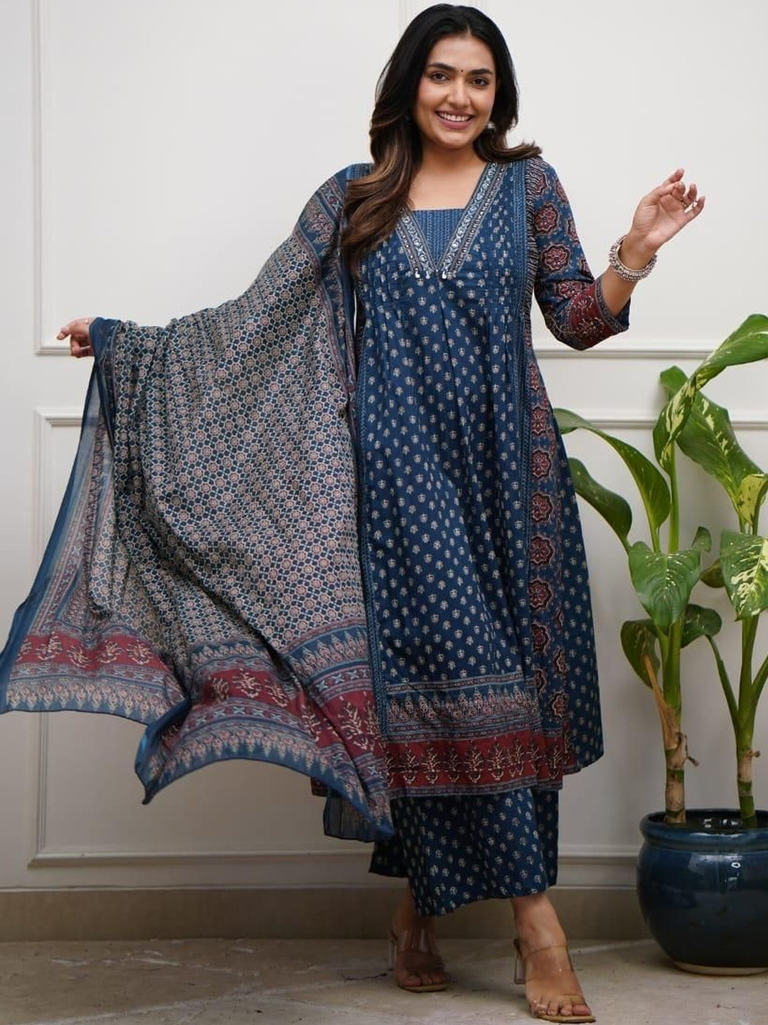 Minifest Women Floral Printed Cotton A-Line Kurta with Trousers & Dupatta