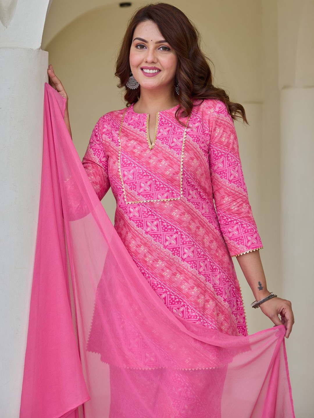 VIBE VISION Ethnic Motifs Printed Notch Neck Gotta Patti Kurti & Sharara With Dupatta