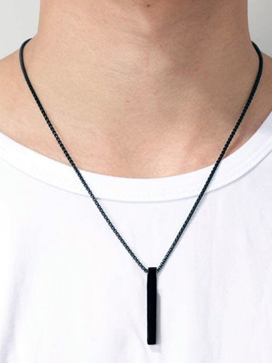 Tustrion Pendant With Finger