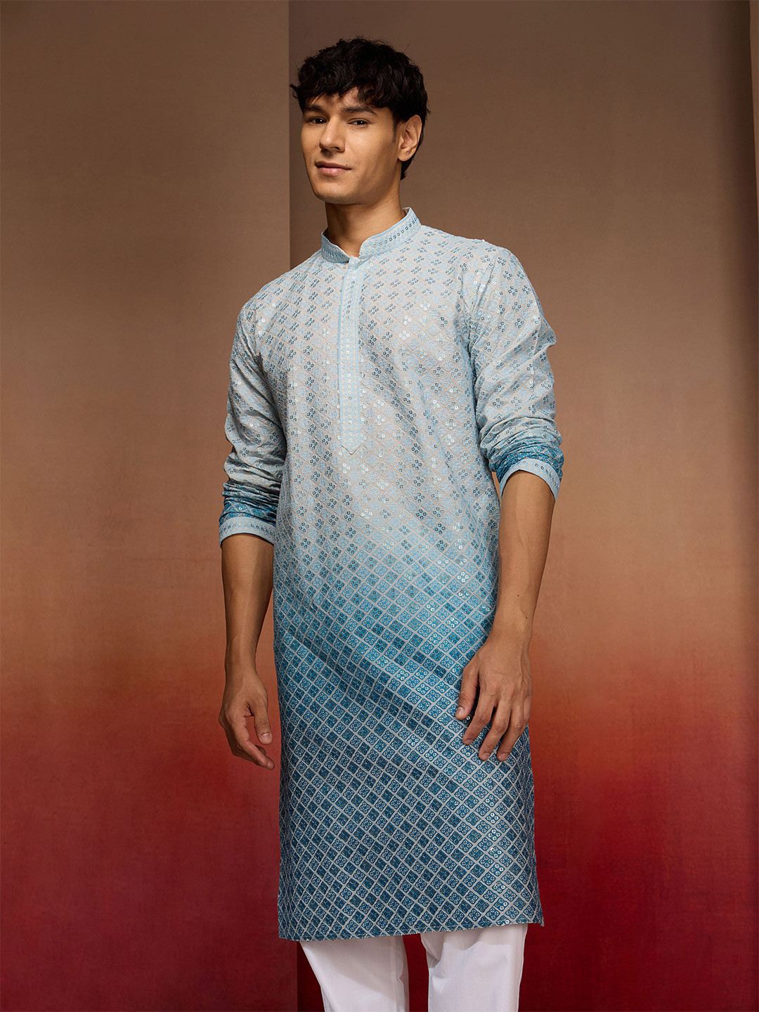 VASTRAMAY Men Embellished Festive Cambric Cotton Ombre Straight Kurta