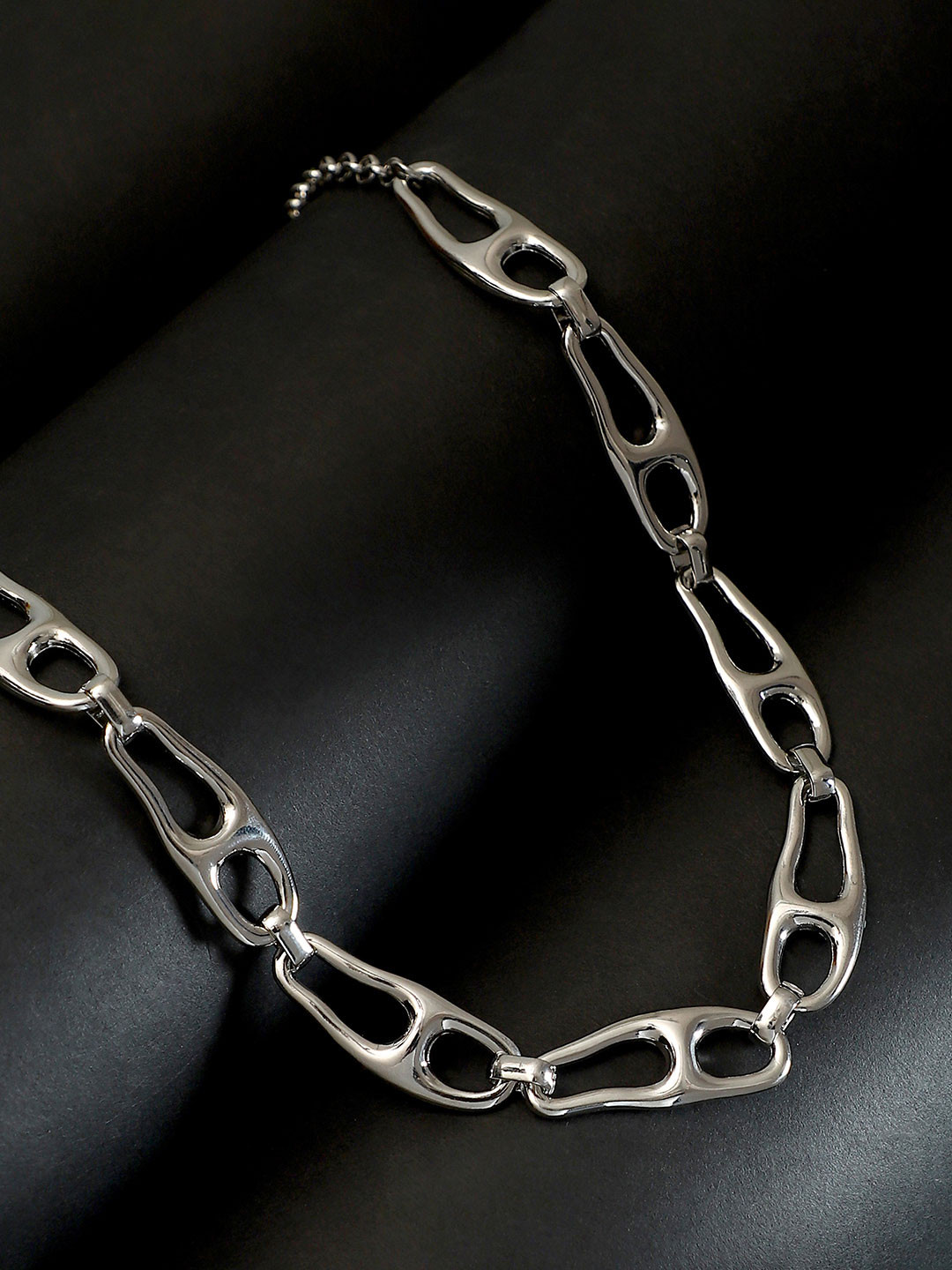 SOHI Silver-Plated Pavement-Link Minimal Necklace Chain
