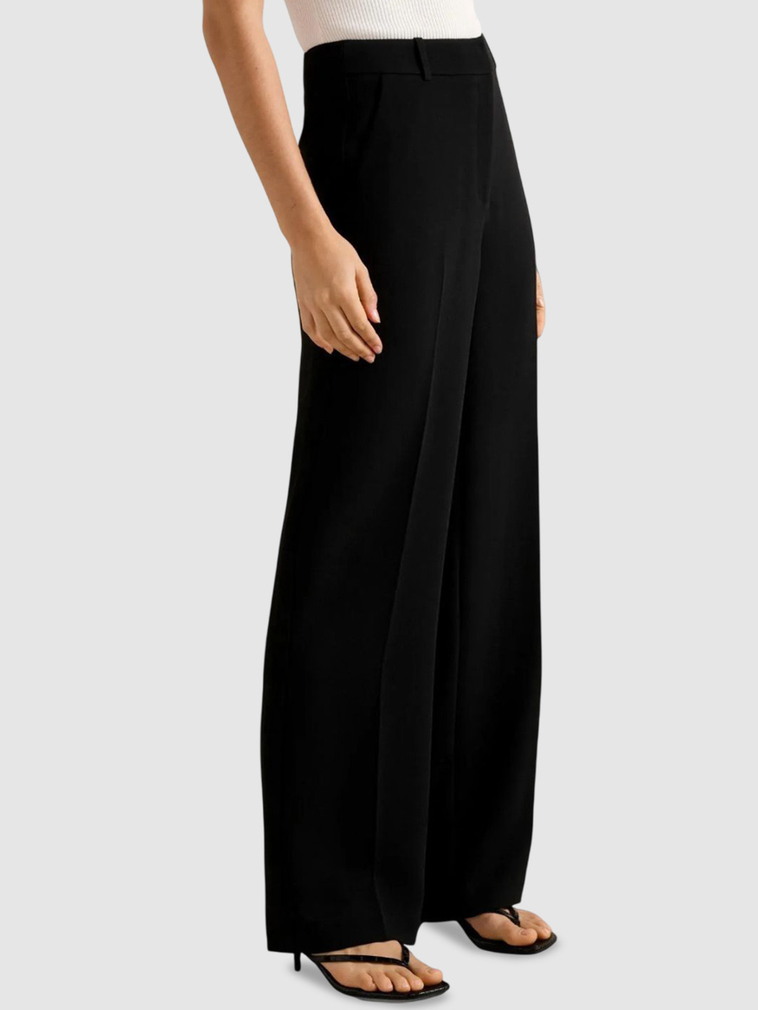 Forever New Women Relaxed Straight Leg High-Rise Relexed Fit Trousers