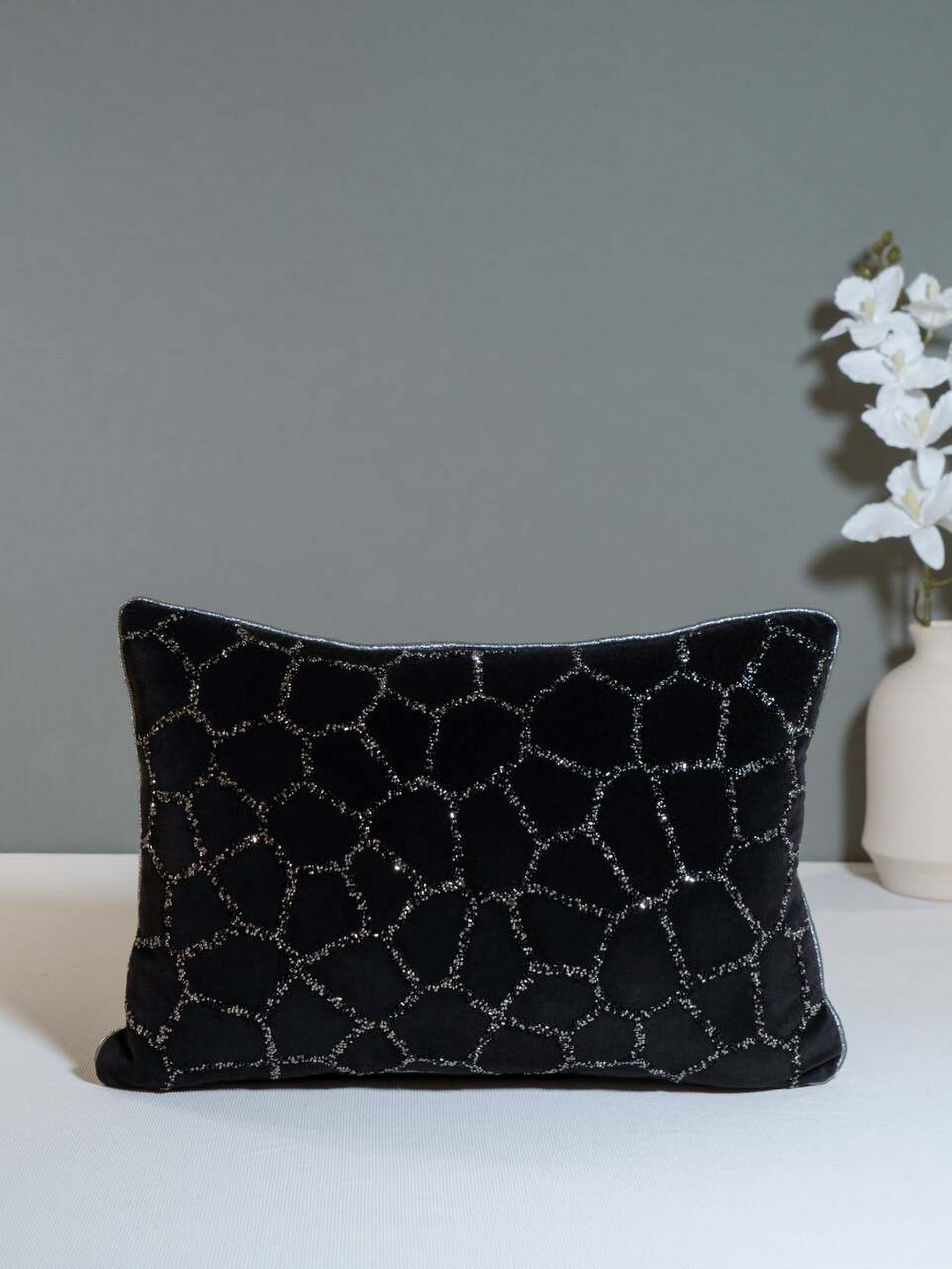 KASA BY HOLZER Black & Silver Abstract Rectangle Cushion Cover
