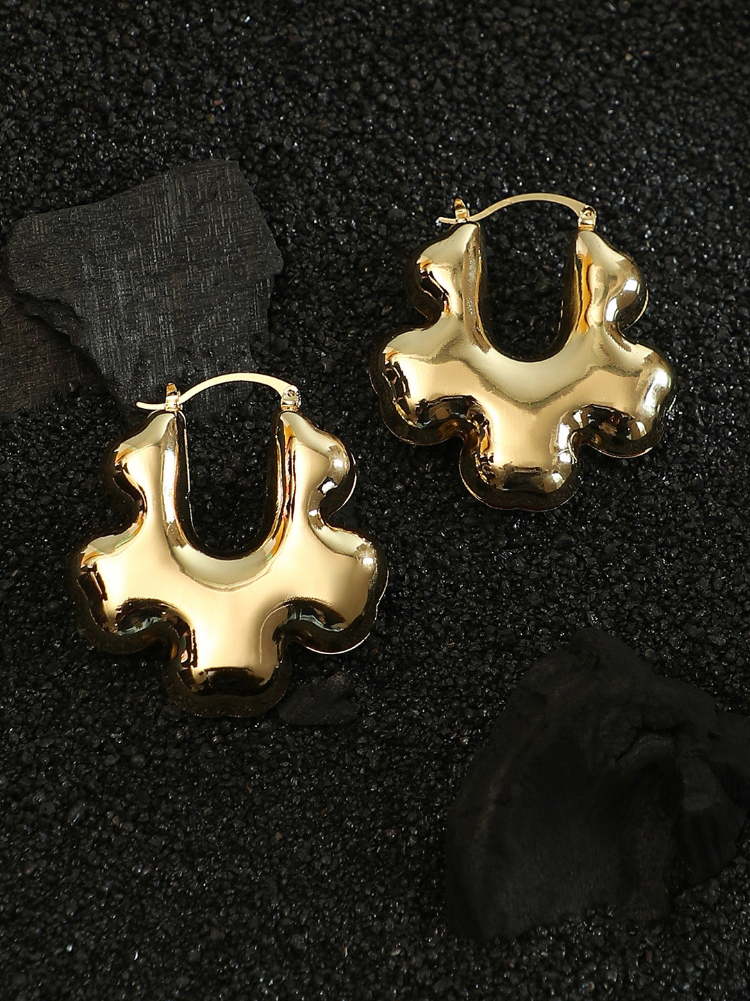 SOHI Gold-Plated Puffer-Bolt Hoop Earrings