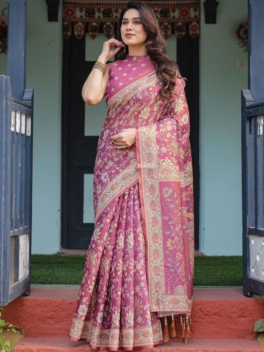 MAHARANI COUTURE Floral Printed Pure Cotton Banarasi Saree With Tassel Ends